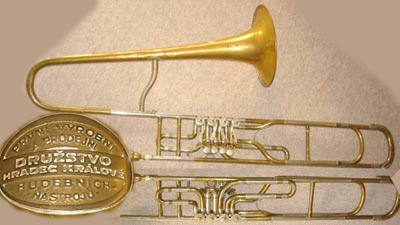 Instrument